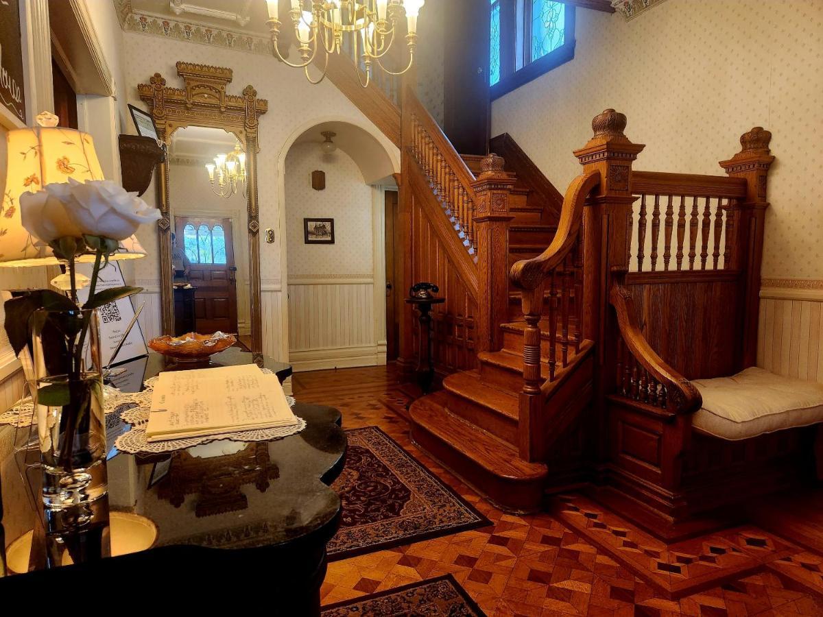 Downen House Bed & Breakfast Pueblo Ngoại thất bức ảnh